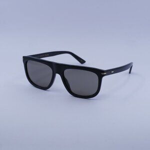 Gucci GG1726S 004 Sunglasses Shiny Green Square Frame, Brown Lenses